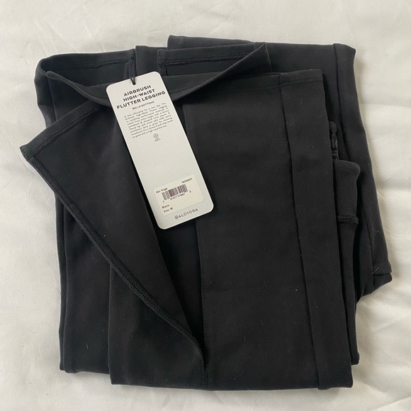 ALO Yoga Pants - ALO Yoga Airbrush Leggings NWT